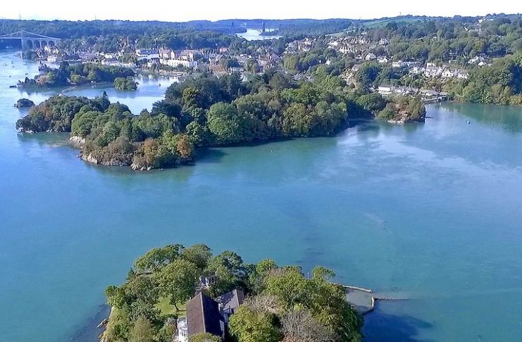 La isla sorprendentemente barata del Reino Unido se puede alquilar para una escapada en grupo
