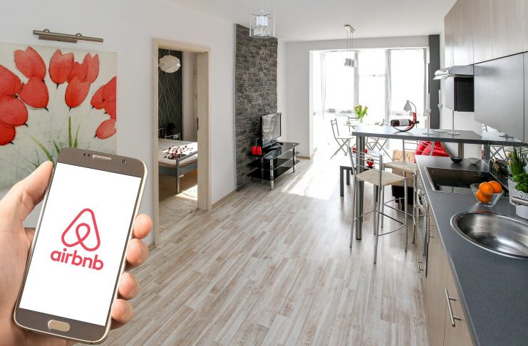 Airbnb introduce políticas de reserva más flexibles debido al coronavirus